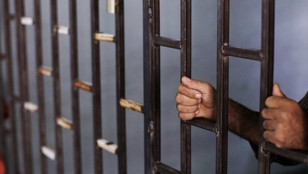 حبس المتهم بالتعدّى على طفلة بالإكراه بالقليوبية