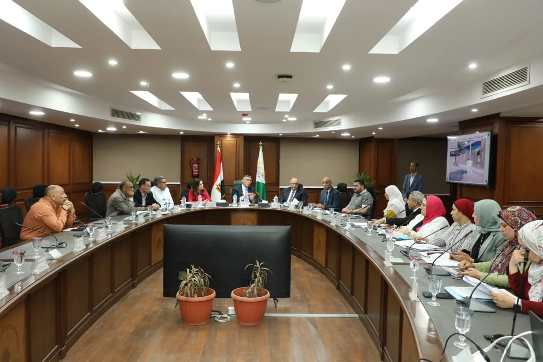 حديث لا يجوز التصالح عليه.. محافظ الجيزة يكلف رئيس حي الهرم بإزالة الدور 13 بأحد العقارات المخالفة