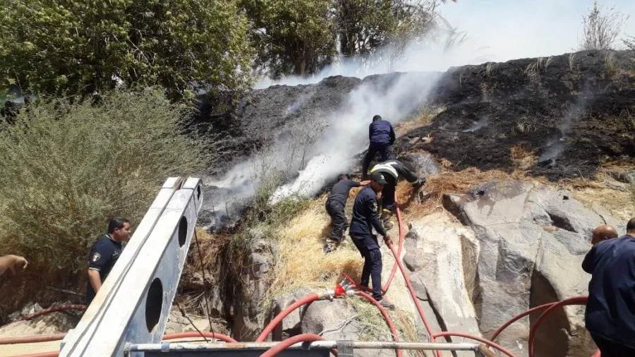 حريق في أحد جزر النيل بأسوان وفرق الإطفاء تتمكن من السيطرة عليه حريق في أحد جزر النيل بأسوان وفرق الإطفاء تتمكن من السيطرة عليه