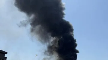 حريق في شونة قطع غيار سيارات على طريق أجا ـ القاهرة.. والحماية المدنية تحاول السيطرة عليه