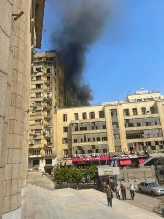 حريق في عقار أعلى بنك شهير بوسط البلد