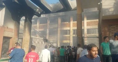 حريق هائل في مصنع مناديل بمدينة 6 أكتوبر (صور)