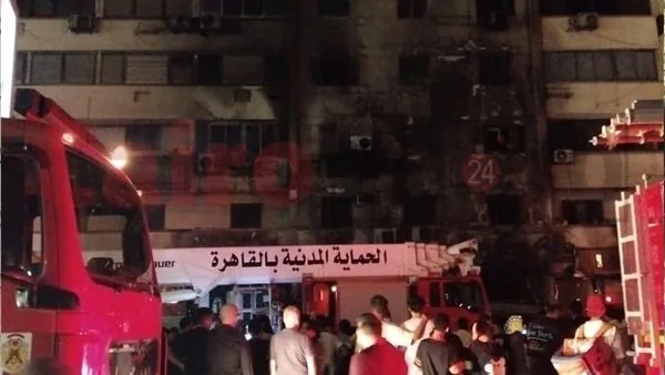حريق يلتهم مطعم سيتي كريب بشارع عثمان بن عفان بمصر الجديدة.. والحماية المدنية تدفع بـ 5 سيارات