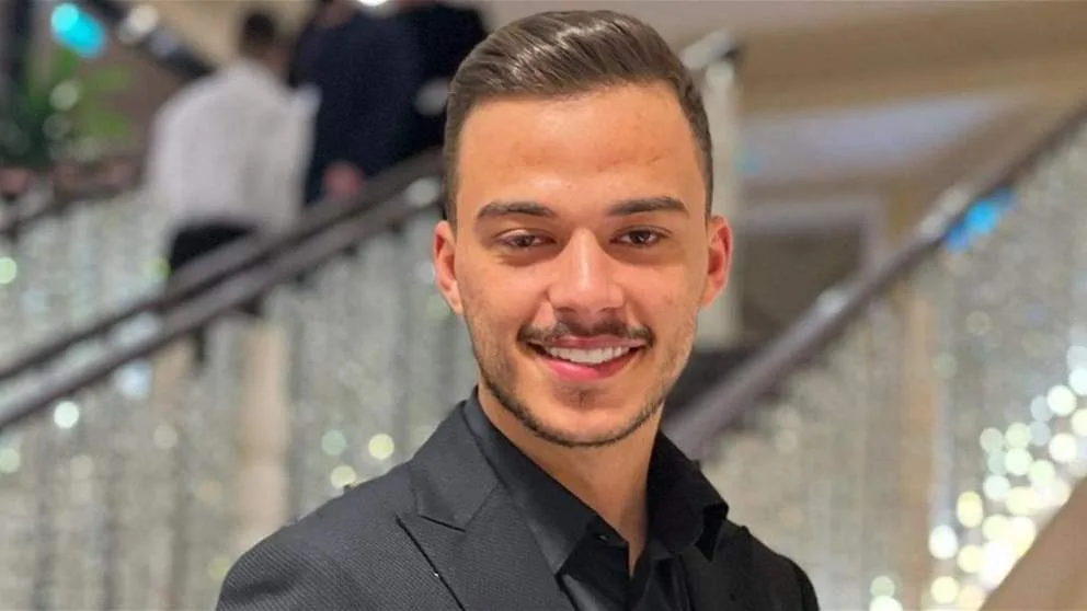 حسام سيلاوي يتحدث لاول مرة عن معاناته مع والدته