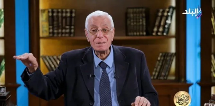 حسام موافي: تمييز الأبناء يعد جريمة وقنبلة زمنية تهدد كيان الأسرة. حسام موافي: تمييز الأبناء يعد جريمة وقنبلة زمنية تهدد كيان الأسرة.