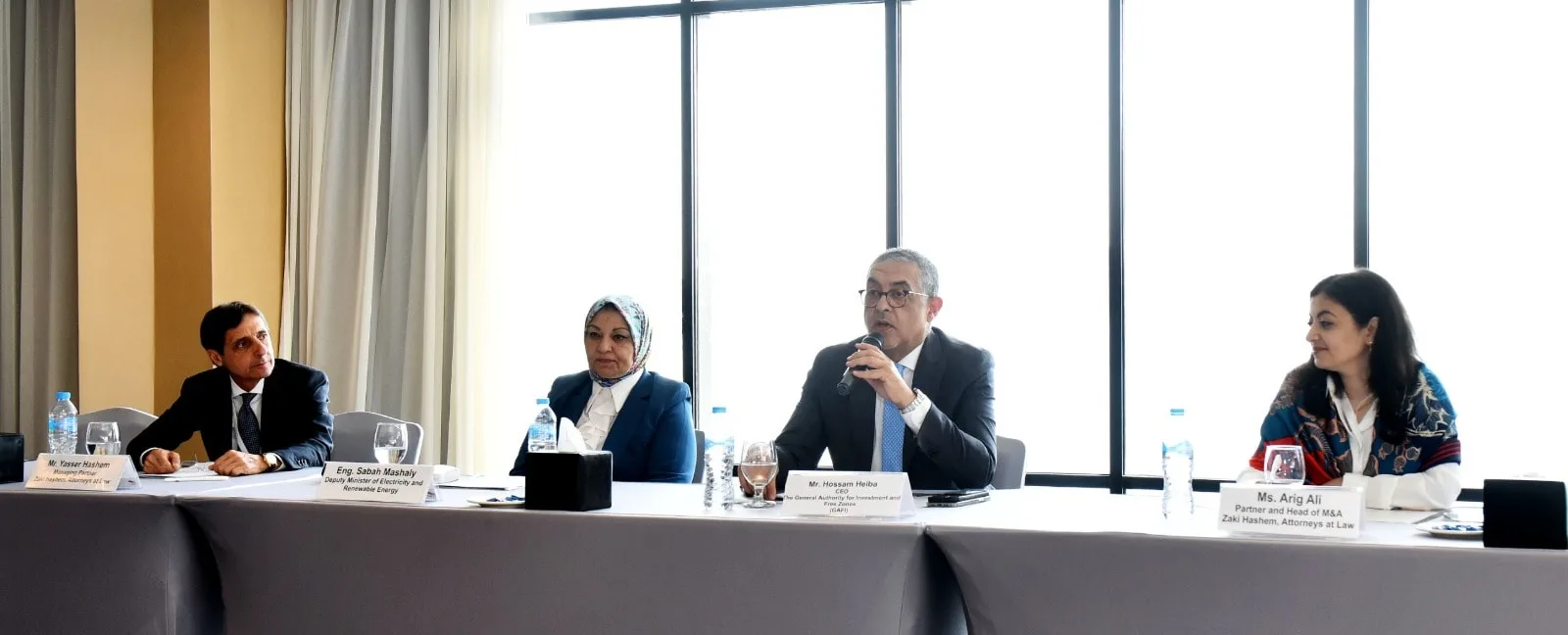 حسام هيبة: التركيز على الطاقة المتجددة يعزز جذب الاستثمارات في مجالات أخرى حسام هيبة: التركيز على الطاقة المتجددة يعزز جذب الاستثمارات في مجالات أخرى