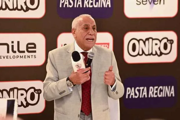 عودة رئيس الزمالك إلى القاهرة بعد تعافيه من أزمة صحية عودة رئيس الزمالك إلى القاهرة بعد تعافيه من أزمة صحية