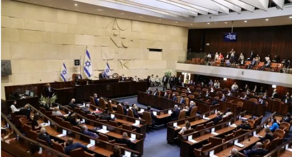 تقارير: إسرائيل نبّهت الدول الأوروبية بشأن ضم الضفة الغربية إذا اعترفوا بدولة فلسطين. تقارير: إسرائيل نبّهت الدول الأوروبية بشأن ضم الضفة الغربية إذا اعترفوا بدولة فلسطين.