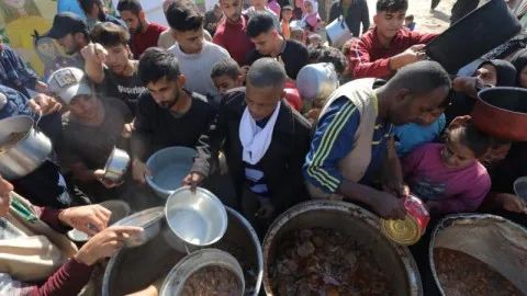 “حكومة غزة”: زيادة مستويات الجوع نتيجة استمرار إغلاق المعابر من قبل إسرائيل