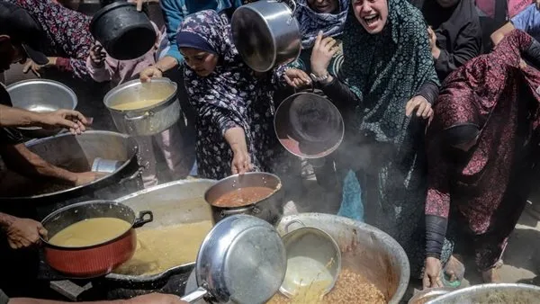 حماس: استمرار منع دخول المساعدات الإنسانية إلى غزة جريمة حرب ونطالب بتدخل دولي حماس: استمرار منع دخول المساعدات الإنسانية إلى غزة جريمة حرب ونطالب بتدخل دولي