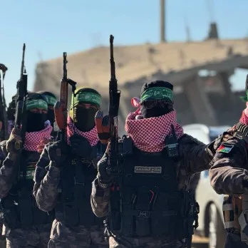 حماس تؤكد عقد مباحثات مباشرة مع الولايات المتحدة في الدوحة وإحراز “بعض التقدم” بشأن إدخال مساعدات الى غزة ومفاوضات وقف إطلاق النار