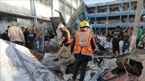 حماس تدعو لمحاسبة إسرائيل دوليًا بعد قصف مدرسة نازحين بغزة
