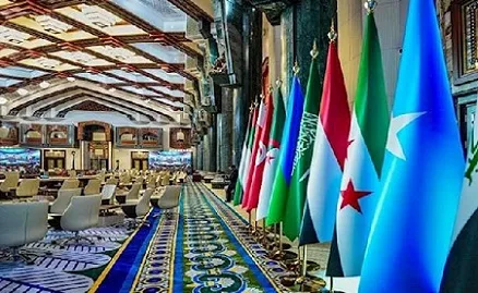 حماس تطلب من “قمة بغداد” اتخاذ خطوات لوقف الإبادة في غزة وتنفيذ قرارات قمة الرياض المتعلقة بكسر الحصار وتأمين المساعدات، وتدعو إلى فرض عقوبات عربية ودولية فورية على الاحتلال. حماس تطلب من “قمة بغداد” اتخاذ خطوات لوقف الإبادة في غزة وتنفيذ قرارات قمة الرياض المتعلقة بكسر الحصار وتأمين المساعدات، وتدعو إلى فرض عقوبات عربية ودولية فورية على الاحتلال.