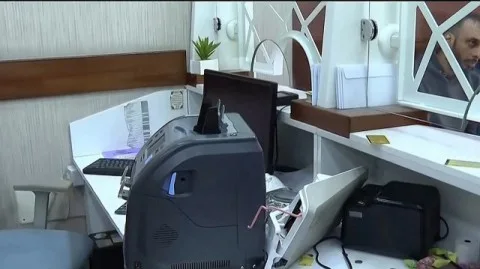 “حماس”: زيادة اقتحامات إسرائيل في الضفة الغربية واستهدافها الشركات الفلسطينية يشكل حربًا شاملة ضد صمود الفلسطينيين وثباتهم على أرضهم. “حماس”: زيادة اقتحامات إسرائيل في الضفة الغربية واستهدافها الشركات الفلسطينية يشكل حربًا شاملة ضد صمود الفلسطينيين وثباتهم على أرضهم.