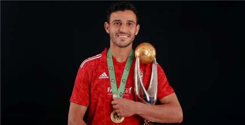 حمدي فتحي يبدأ تدريباته الأولى مع الأهلي حمدي فتحي يبدأ تدريباته الأولى مع الأهلي