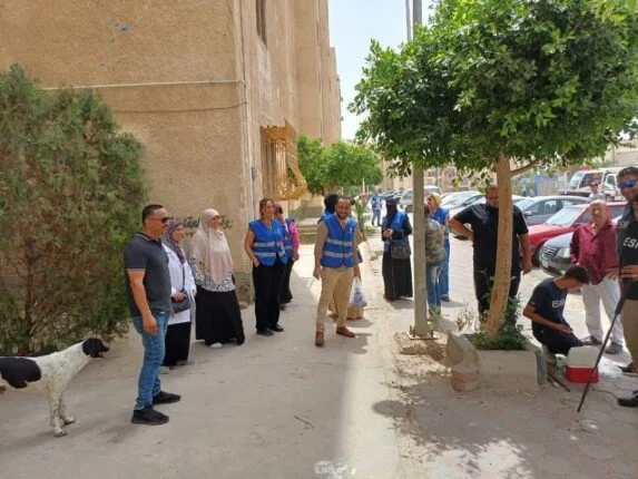 حملات دورية مكثفة لتطعيم الكلاب الضالة في مدينة العبور ضد مرض «السعار» حملات دورية مكثفة لتطعيم الكلاب الضالة في مدينة العبور ضد مرض «السعار»