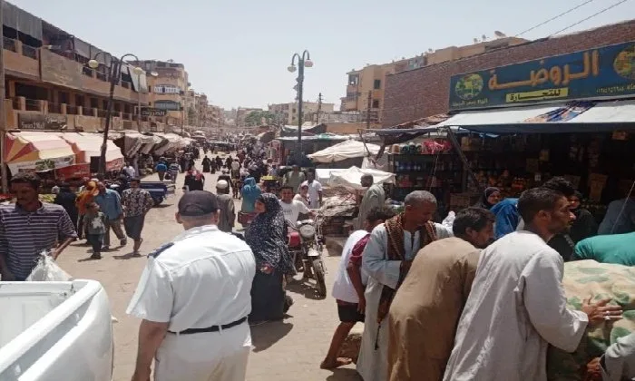 حملات واسعة في أسوان لإزالة التعديات وتحسين مظهر المدن تحضيراً لعيد الأضحى حملات واسعة في أسوان لإزالة التعديات وتحسين مظهر المدن تحضيراً لعيد الأضحى