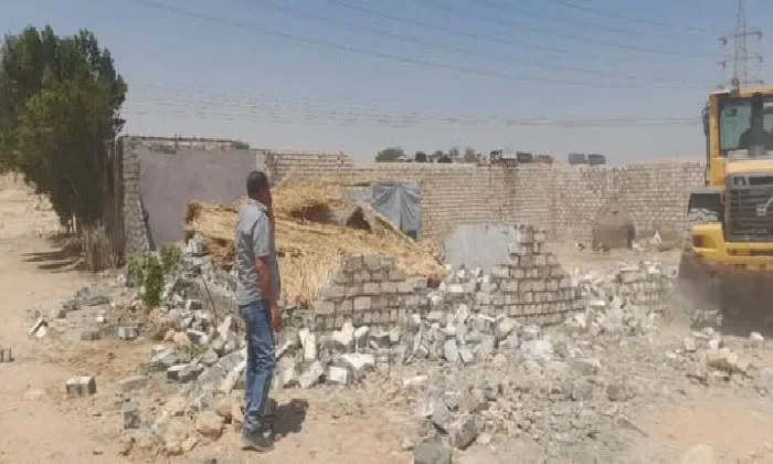 حملات واسعة لاسترداد أراضي الدولة في قنا ضمن “الموجة 26” حملات واسعة لاسترداد أراضي الدولة في قنا ضمن “الموجة 26”