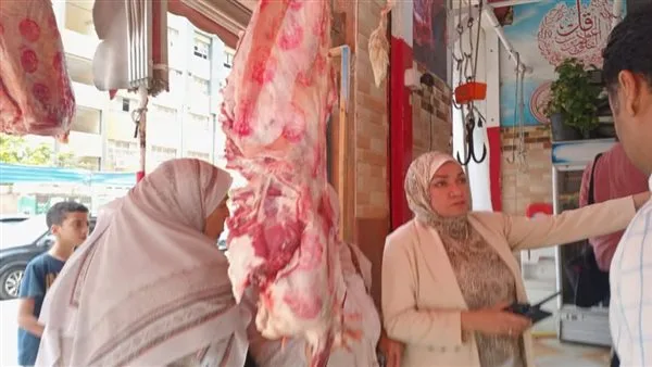 حملة شاملة على الأسواق وتنظيف المنطقة من الإشغالات في حي ثان المنتزه بالإسكندرية حملة شاملة على الأسواق وتنظيف المنطقة من الإشغالات في حي ثان المنتزه بالإسكندرية
