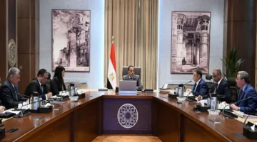 حنفي: تأمين التمويل لإنشاء 4 محطات لتحلية المياه في مدن البحر الأحمر
