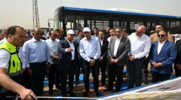 رئيس الوزراء: مشروع الأتوبيسات الترددية يعد من أبرز مشاريع النقل الجماعي النظيفة والمراعية للبيئة.