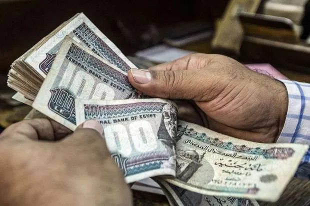 حوافز وعوائد.. الاتحاد العام للعمال يعلن عن مقدار الزيادة الجديدة في الرواتب «فيديو» حوافز وعوائد.. الاتحاد العام للعمال يعلن عن مقدار الزيادة الجديدة في الرواتب «فيديو»