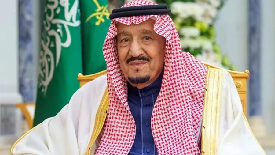 خادم الحرمين الشريفين يأمر باستضافة ألف حاج وحاجة من عائلات الشهداء والأسرى والجرحى الفلسطينيين على نفقته الشخصية. خادم الحرمين الشريفين يأمر باستضافة ألف حاج وحاجة من عائلات الشهداء والأسرى والجرحى الفلسطينيين على نفقته الشخصية.
