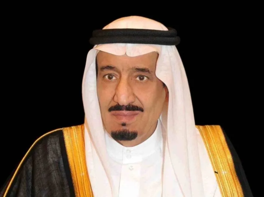 خادم الحرمين الشريفين يتسلم رسالة رسمية من رئيس روسيا تتعلق بالعلاقات الثنائية.