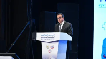 خالد عبد الغفار: دور الأطباء البيطريين ليس مقتصرًا على صحة الحيوانات، بل يمتد لمساهمة كبيرة في تعزيز الأمن الصحي على المستوى الوطني والعالمي.