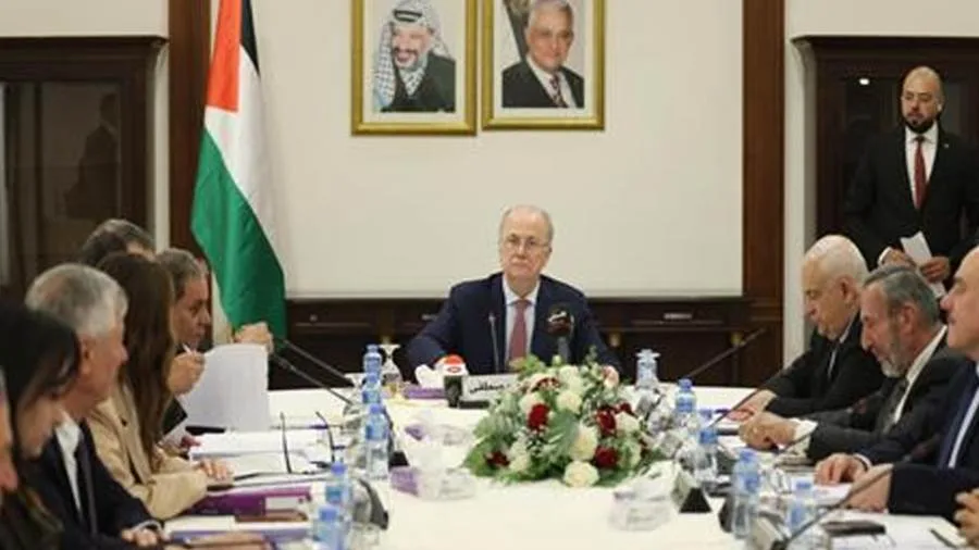 خبراء دوليون يتنددون بعودة الهجمات على مدارس الأونروا في غزة والقدس الشرقية من قبل الاحتلال خبراء دوليون يتنددون بعودة الهجمات على مدارس الأونروا في غزة والقدس الشرقية من قبل الاحتلال