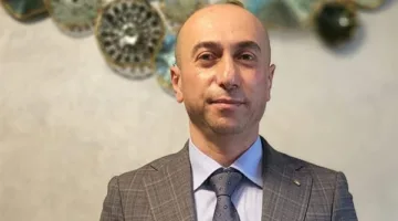 خبير في العلاقات الدولية: إسرائيل تفرض إنجازات دينية مزعومة على حساب الحقوق الوطنية للفلسطينيين.