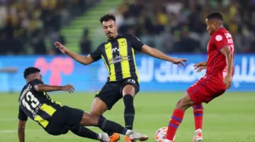 خبير يوضح سبب الجدل التحكيمي في نهائي كأس الملك بعد استبعاد ركلة جزاء للاتحاد