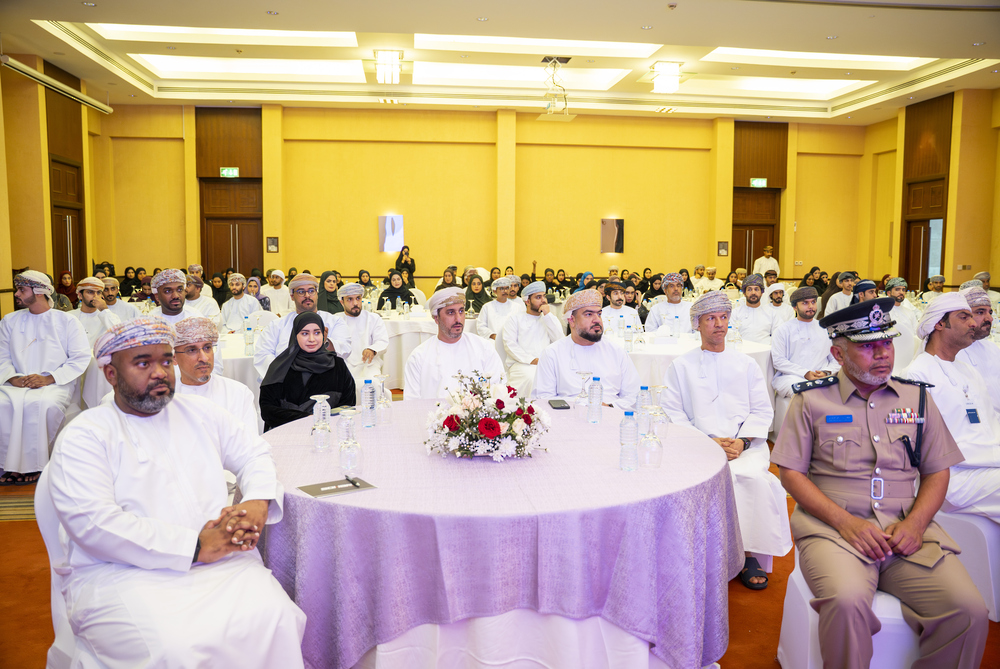 ختام معسكر إدارة سلاسل التوريد واللوجستيات بصحار