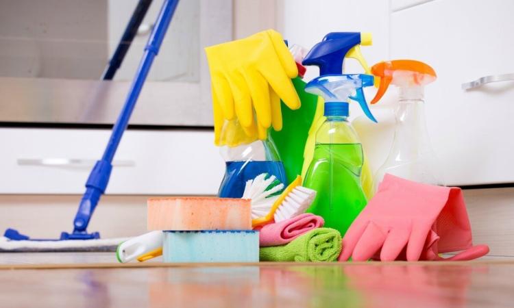 خدمات تنظيف البيوت والمكيفات