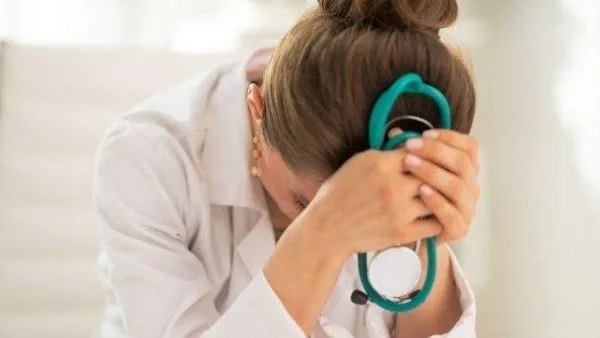 خريجة خدمة اجتماعية.. كواليس سقوط طبيبة التجميل المزيفة بالهرم
