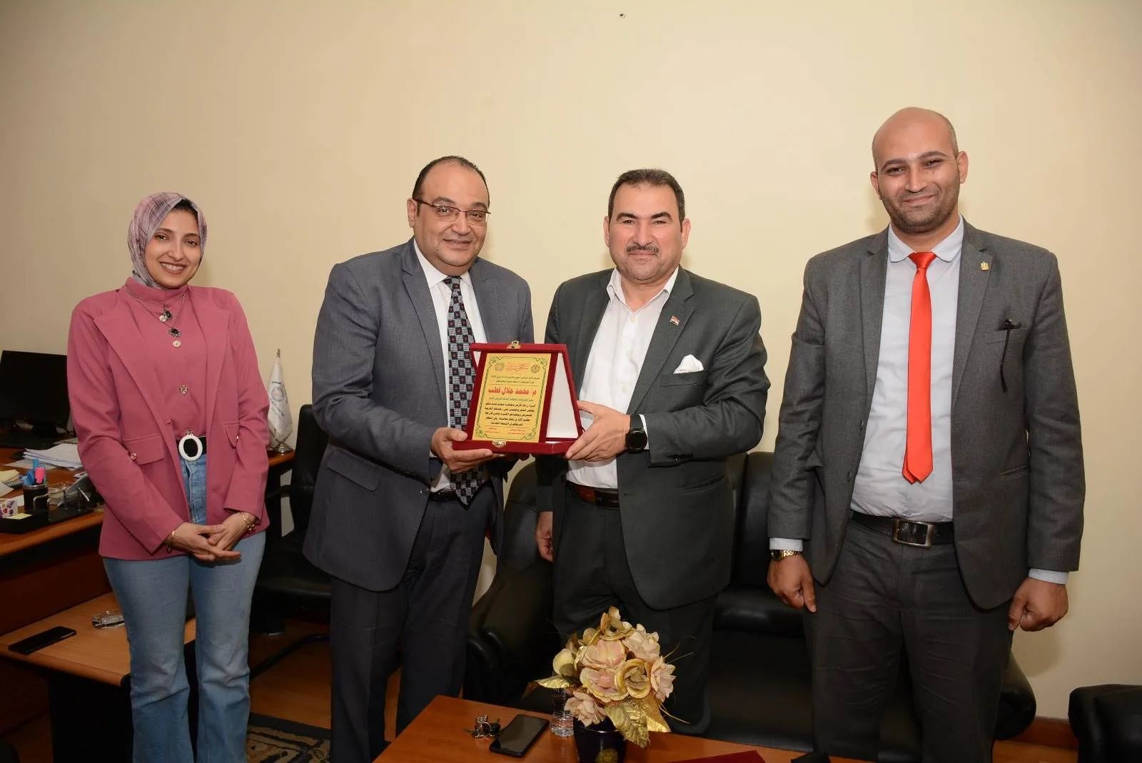 خريجو الأزهر" و"كلية الزراعة" يبحثون عقد دورات تدريبية لإدارة المشروعات الصغيرة لشباب الجامعة خريجو الأزهر" و"كلية الزراعة" يبحثون عقد دورات تدريبية لإدارة المشروعات الصغيرة لشباب الجامعة