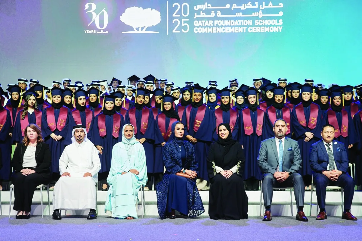خريجو مدارس مؤسسة قطر لـ “الشرق”: نمتلك المؤهلات اللازمة للنجاح في التعليم الجامعي بفضل العلم والمعرفة خريجو مدارس مؤسسة قطر لـ “الشرق”: نمتلك المؤهلات اللازمة للنجاح في التعليم الجامعي بفضل العلم والمعرفة