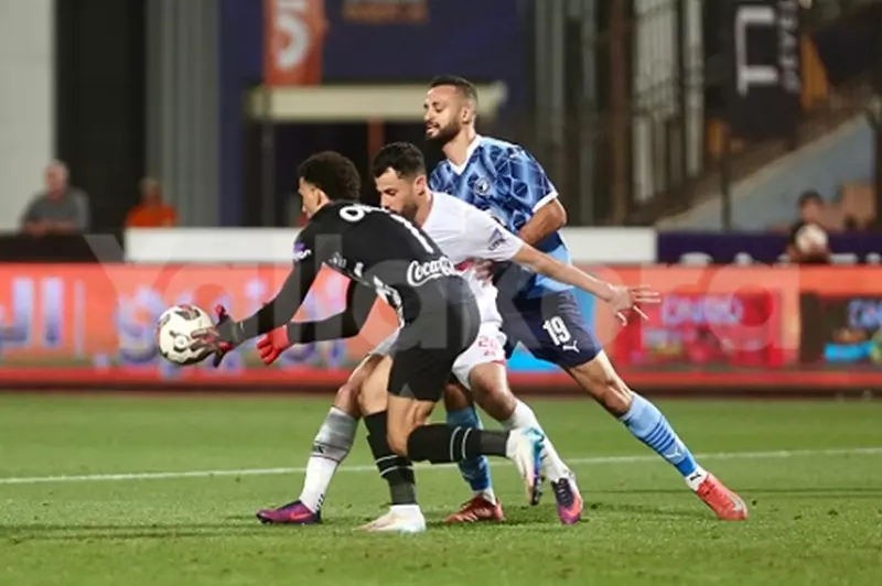 خطأ كبير من عواد.. إبراهيم عادل يحرز هدف التقدم لبيراميدز أمام الزمالك (فيديو) خطأ كبير من عواد.. إبراهيم عادل يحرز هدف التقدم لبيراميدز أمام الزمالك (فيديو)