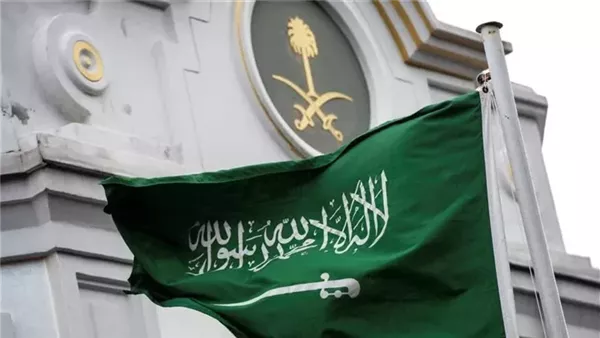 خطوات التقديم على تأشيرة عمل في السعودية 1446