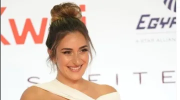 «خطوبة غير متوقعة».. أمينة خليل تثير دهشة جمهورها بحفلها مع أحمد زعتر