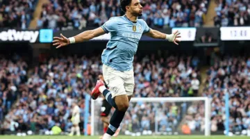 عمر مرموش يتنافس على جائزة أفضل هدف في الدوري الإنجليزي (فيديو)