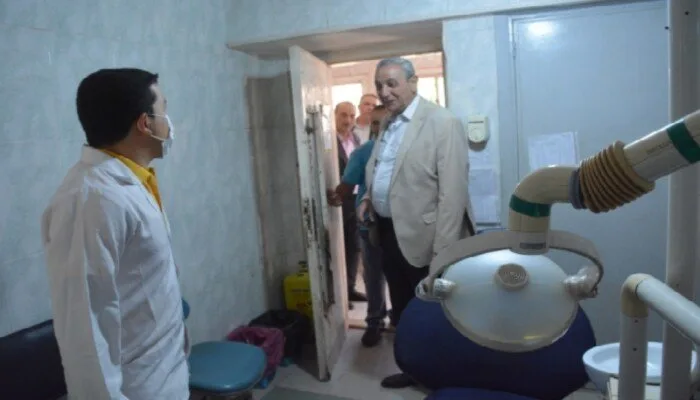 خلال زيارة غير متوقعة.. محافظ الغربية يراقب الخدمات في قرية محلة منوف خلال زيارة غير متوقعة.. محافظ الغربية يراقب الخدمات في قرية محلة منوف