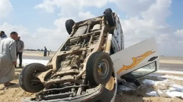 خمس إصابات نتيجة انقلاب سيارة نقل في 15 مايو