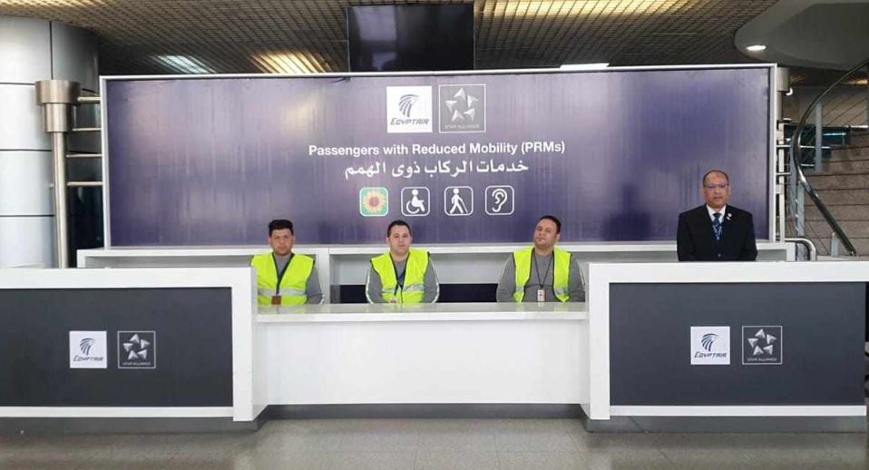 مطار القاهرة يقدم خدمة PRM للركاب من ذوي الهمم