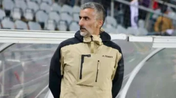 خوسيه لويس ريفيرو يبرم عقود تدريب الأهلي عبر الإنترنت