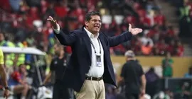 خيار جديد للزمالك بدلاً من الرمادي.. نجل الأهلي ينبه لبيب
