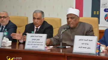 د. شومان يشدد على أهمية اختيار مصادر المعرفة ويشير إلى مخاطر وسائل التواصل الاجتماعي.