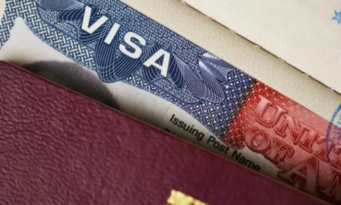 دبي تستضيف أكبر مركز لتسهيل إصدار التأشيرات على مستوى العالم دبي تستضيف أكبر مركز لتسهيل إصدار التأشيرات على مستوى العالم