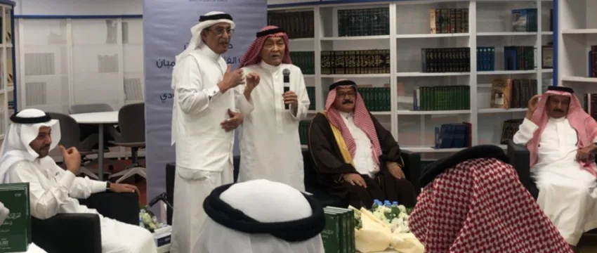 دحلان يخصص جائزة سنوية تكريماً للفنان أحمد فلمبان دحلان يخصص جائزة سنوية تكريماً للفنان أحمد فلمبان