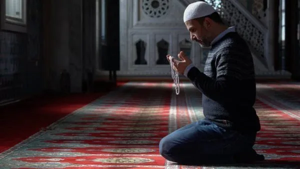 دعاء لعلاج الهم والحزن.. ردده قبل الفجر بيقين واستشعر التغيير